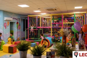 Chciałbym sprzedać gotowy plac zabaw w pomieszczeniu