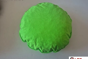 Okrągła poduszka dekoracyjna 32 × 32 cm – stylowy dodatek do Twojego wnętrza!