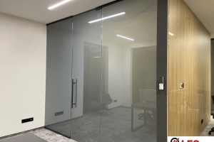 Ścianki Szklane z folią Inteligentną na pilota