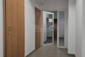 Lokal biurowy w centrum 72m2 Ip.