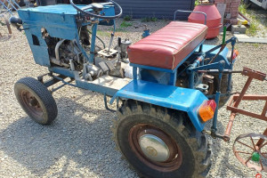 traktor traktorek ciągnik sam