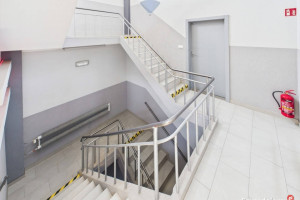 Biuro 23,4 m² z windą i parkingiem – Rybnik