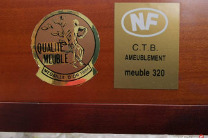 * Fancuska witrynka stylizowana, drewniana, podświetlana* transp