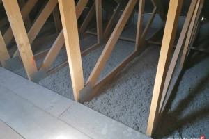 Izolacje Celulozą Naprawa poddasza po kunach TERMOWOZJA
