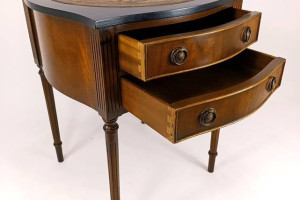 Stolik Reprodux początek XX w.