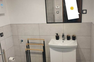 Bezpośrednio duże bezczynszowe mieszkanie z działką 700m2