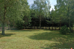 Piękna działka w spokojnej okolicy otoczona jeziorami