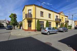 Budynek mieszkalno-usługowy, centrum, Lubartów