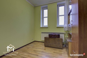 2 pokoje / pl. Konstytucji 3 Maja / 3 piętro / 43 m2