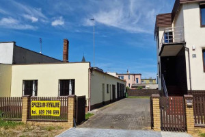 Dom Września Fromborska z budynkiem pod działalność gosp.