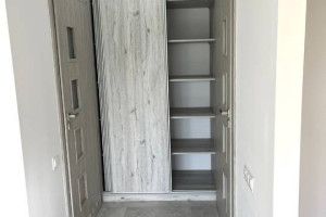 Nowe nowoczesne dwa poziomy ogród parking taras