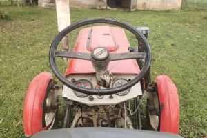 Ursus C-328 z pługiem do odśnieżania