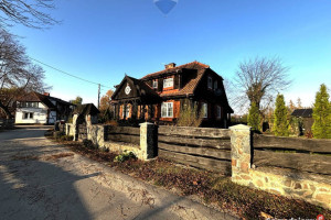 Dom drewniany przy Marinie