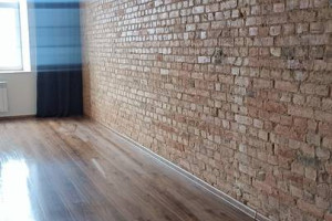 72m2 ,,Loft z cegłą w kamienicy po remoncie – 72 m², Kętrzyn, I piętro”