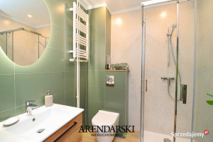 MIESZKANIE Z PRYWATNYM MIEJSCEM POSTOJOWYM!