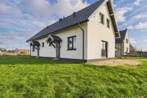 Dom jednorodzinny dwulokalowy.