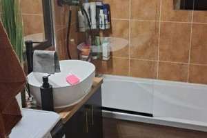 Sprzedam mieszkanie 47,20m², bardzo dobra lokalizacja, Lipno