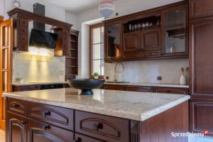 PARTEROWY DOM PEŁEN PRZESTRZENI I ŚWIATŁA