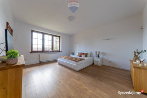 PARTEROWY DOM PEŁEN PRZESTRZENI I ŚWIATŁA