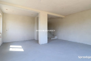 Dom wolnostojący Dojazdów 152m2