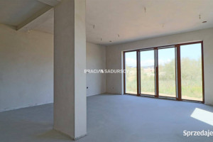 Dom wolnostojący Dojazdów 152m2