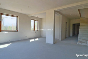 Dom wolnostojący Dojazdów 152m2