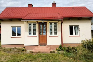 Dom z budynkiem gospodarczym