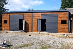 C63 Garaż Blaszany Drewnopodobny - Garaże Blaszane - Wiaty - Hale - ESSTAL