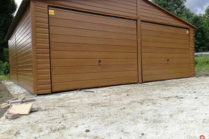 Garaż Blaszany Drewnopodobny – ZŁOTY DĄB  -Garaże Blaszane – Maj-Blach