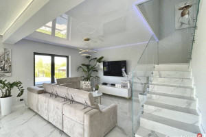 5pok, 184met, Okolice Sarniej OGRÓD/GARAŻ/2023 (Wrocław)