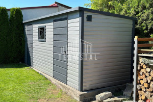 SCHOWEK - DOMEK OGRODOWY 6 x 2 spad tył - 2x drzwi + okno + antracyt TS302