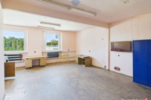 Biuro 41,6 m² z windą i parkingiem – Rybnik