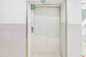 Biuro 41,6 m² z windą i parkingiem – Rybnik