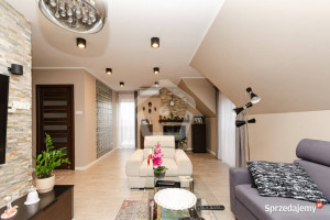 Mieszkanie 3 pokojowe w niskim bloku - Zalesie