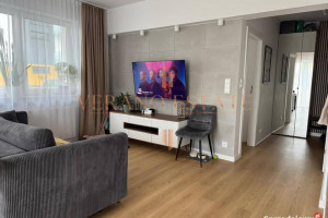 Parter - 2 pokoje, duży ogród, stan idealny!