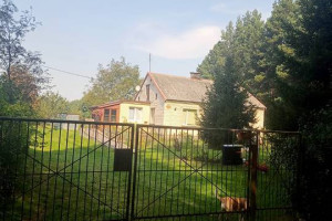 Sprzedam dom murowany plus budynki gospodarcze ,oraz działkę