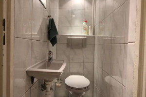 5pok, 85met, Okolice Koszarowej BALKON/PIWNICA (Wrocław)