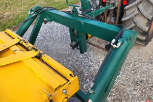 Piaskarka do trawników Boisk Golfa Eurogreen Portax 120 cm