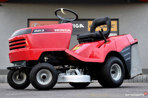 Traktor ogrodowy kosiarka samojezdna Honda 2213 z pługiem