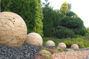 Sprzedam kule ceramiczne 16,30,40,50, 60,70,80,90,100 cm.