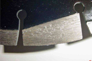 PIŁA 600 DO CIĘCIA ASFALTU TARCZA DIAMENTOWA 600 ASFALT