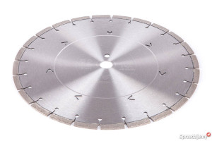 PIŁA JEZDNA SPALINOWA TARCZA 350 ŚWIEŻY MOKRY BETON