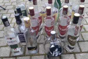 sprzedam butelki po WHISKE RÓZNE RODZIAJE SZTUK 25   orginał