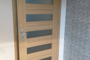 KAMUFLOWANIE STARYCH FUTRYN BEZINWAZYJNA WYMIANA DRZWI !!!