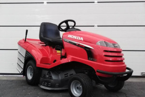 Traktorek Kosiarka Honda V-Twin 2315