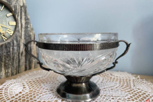 Krysztal,antyczna cukiernica z okuciami z alpaki posrebrzana