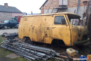 UAZ 452 1971 cały na kawałki