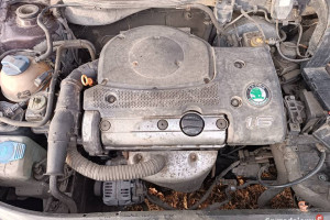 Skoda Octavia 1,6 silnik AEE Czarne blachy