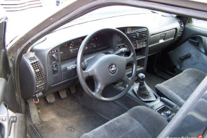 Opel Omega A 2,0 1993 Kompl silnik Zdrowa blacha Wyprzedaję kolekcje aut