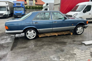 Mercedes-Benz Klasa S Używany · 1982 baza do renowacji motor kaput